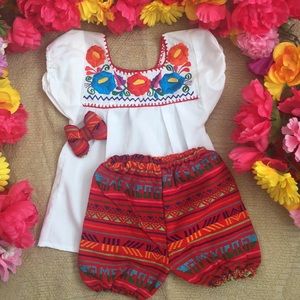 CUTE !! Mexican baby outfit size 12-18 Months